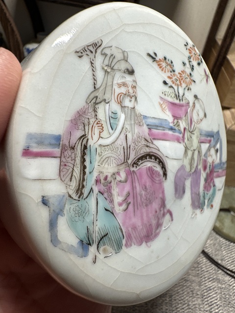 古玩陶瓷粉彩人物蓋罐真品鑒賞圖