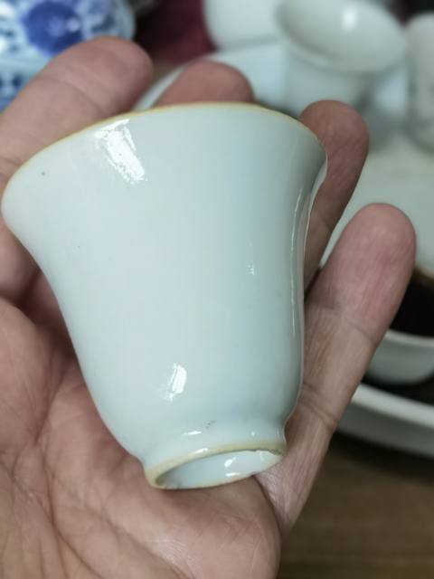 古玩陶瓷白釉仰鐘杯真品鑒賞圖