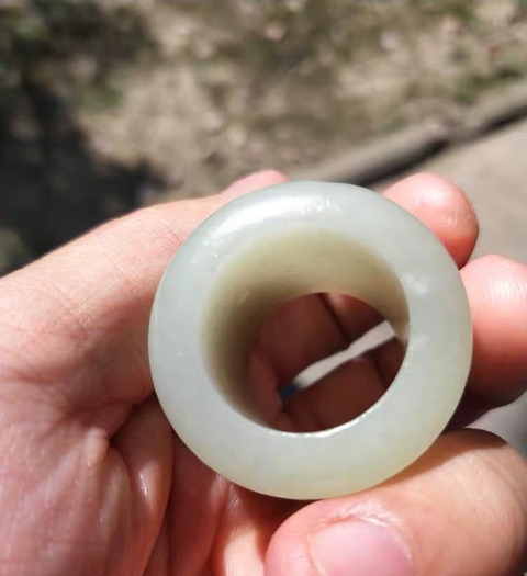 古玩玉器和田玉扳指真品鑒賞圖