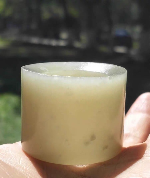 古玩玉器和田玉扳指真品鑒賞圖