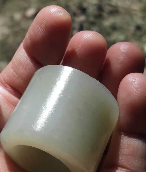 古玩玉器和田玉扳指真品鑒賞圖