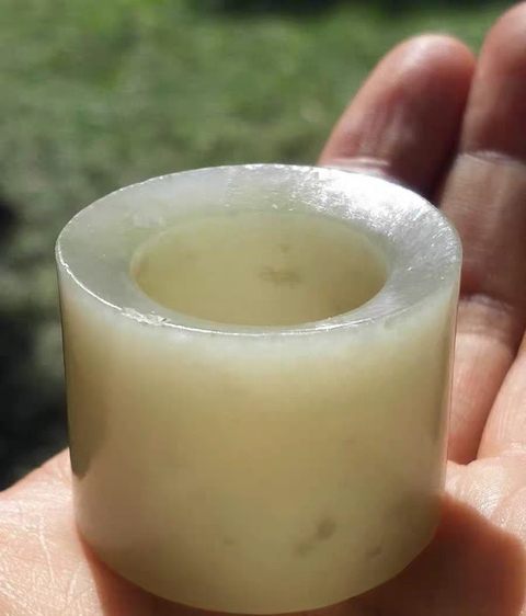 古玩玉器和田玉扳指真品鑒賞圖