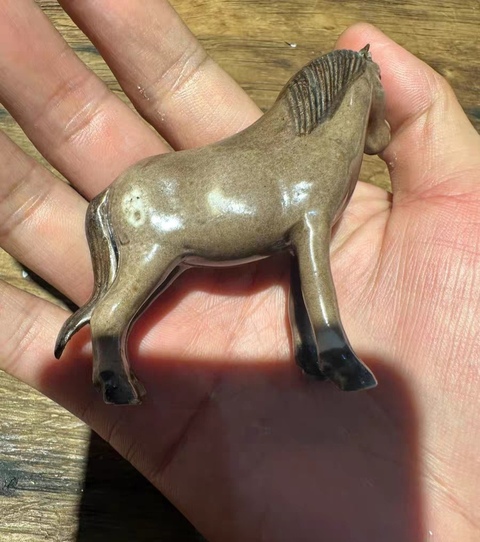 古玩陶瓷褐釉馬真品鑒賞圖