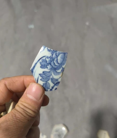 古玩陶瓷青花花卉紋片真品鑒賞圖