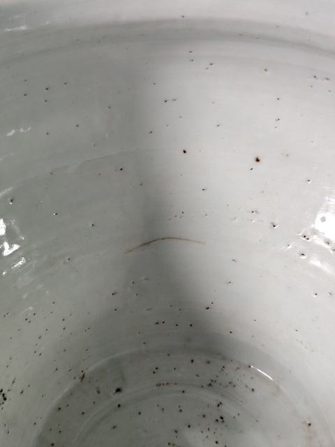 古玩陶瓷纏枝花卉紋青花廣口罐真品鑒賞圖