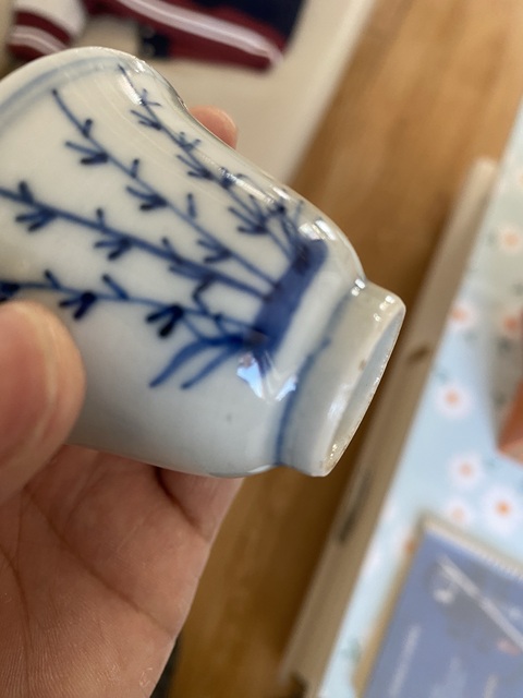 古玩陶瓷晚清青花杯真品鑒賞圖