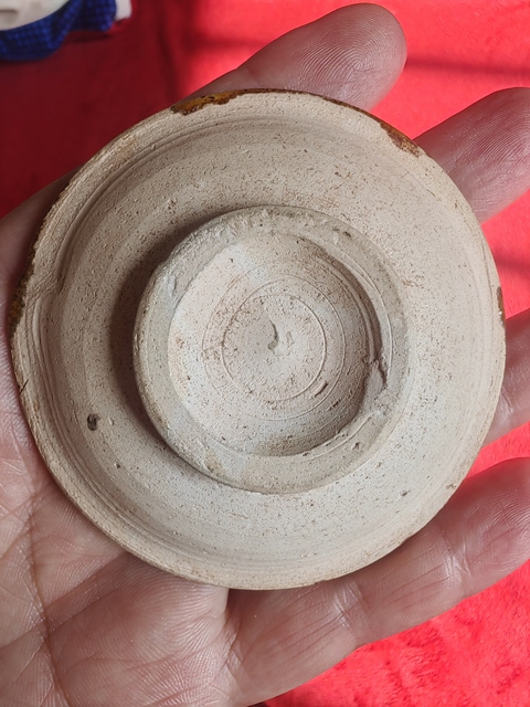 古玩陶瓷三彩盤真品鑒賞圖