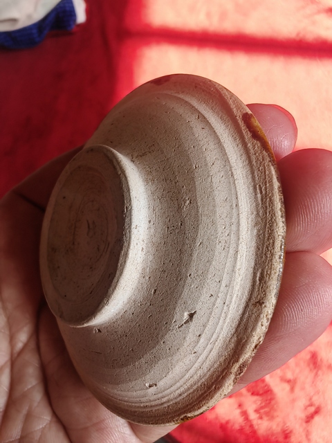 古玩陶瓷三彩盤真品鑒賞圖