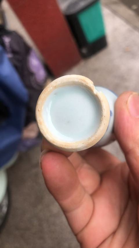 古玩陶瓷青花山水紋瓶真品鑒賞圖