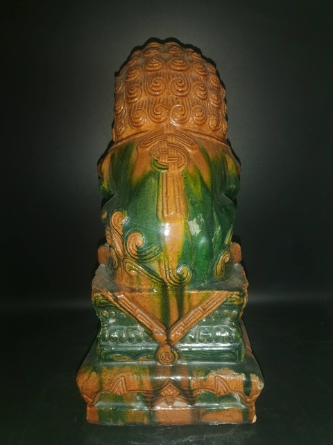 古玩陶瓷三彩琉璃釉獅子擺件真品鑒賞圖