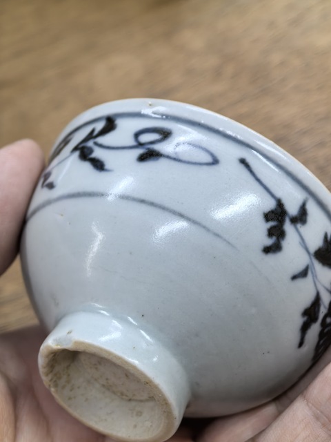 古玩陶瓷青花花卉紋茶碗真品鑒賞圖