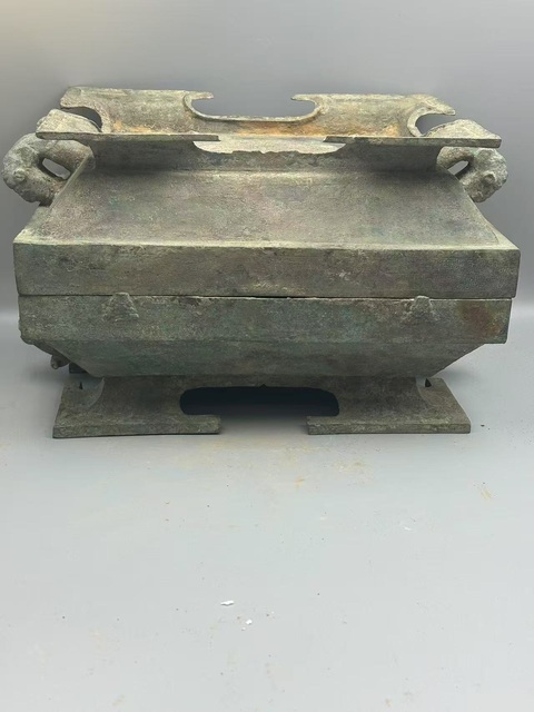 古玩銅器春秋·簠拍賣，當(dāng)前價(jià)格200000元