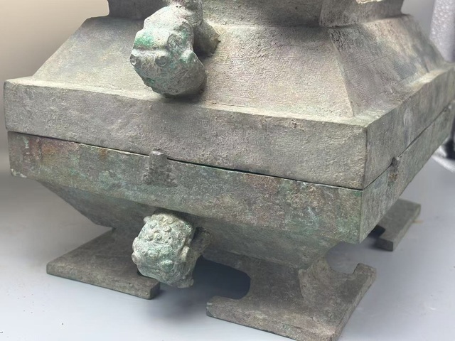 古玩銅器春秋·簠拍賣，當(dāng)前價(jià)格200000元