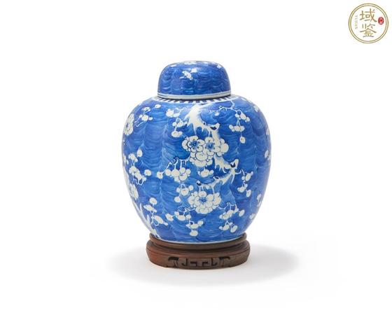 古玩陶瓷青花留白冰梅紋蓋罐真品鑒賞圖