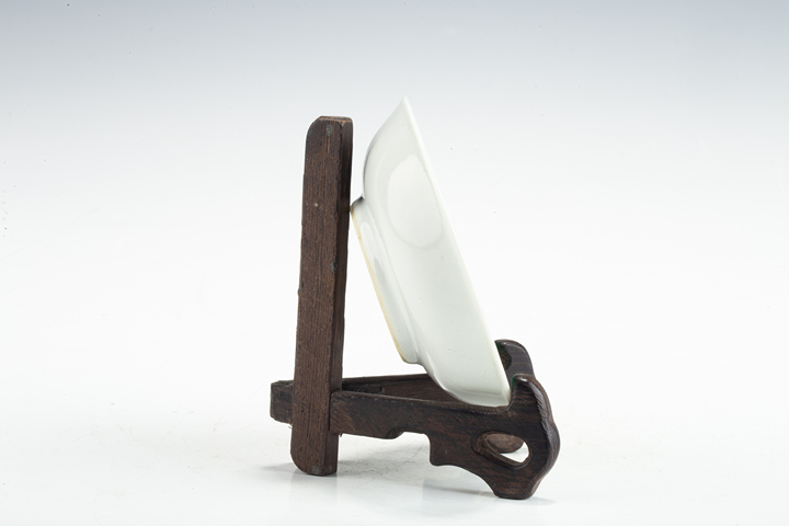 古玩陶瓷民國(guó)·吹綠釉盤真品鑒賞圖