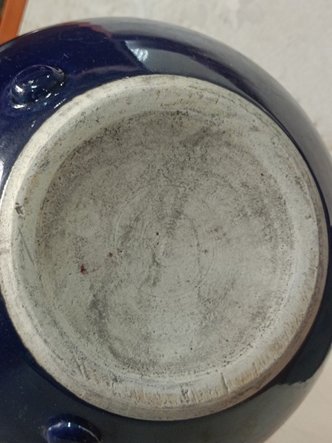 古玩陶瓷霽藍(lán)釉三乳足缽式香爐真品鑒賞圖