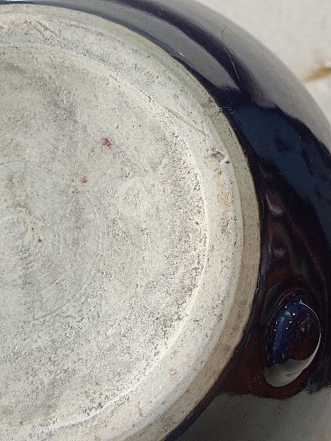 古玩陶瓷霽藍(lán)釉三乳足缽式香爐真品鑒賞圖