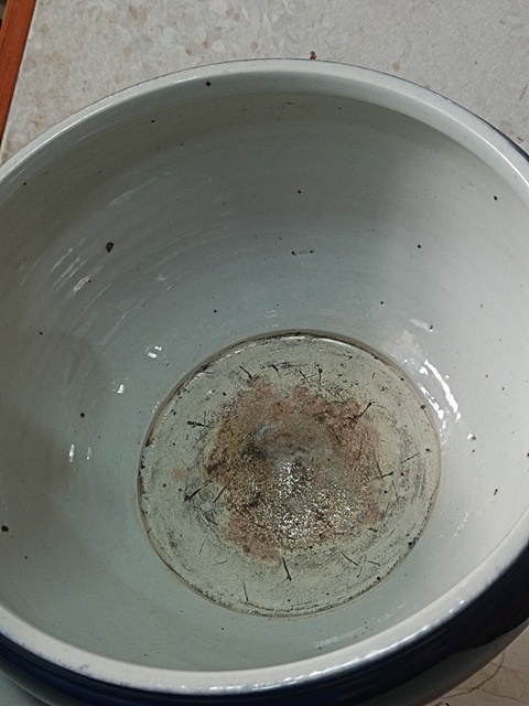 古玩陶瓷霽藍(lán)釉三乳足缽式香爐真品鑒賞圖