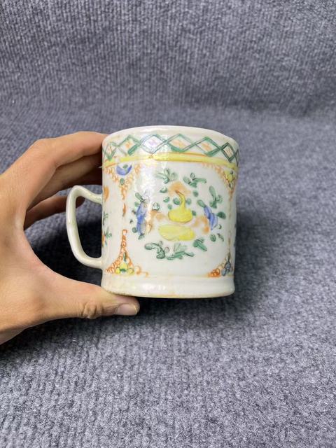 古玩陶瓷葫蘆花卉紋執杯真品鑒賞圖