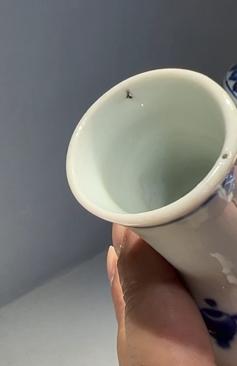 古玩陶瓷人物紋青花葫蘆瓶真品鑒賞圖