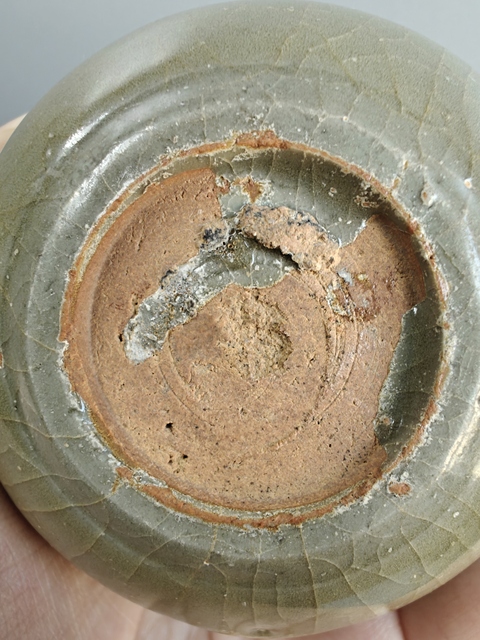 古玩陶瓷龍泉窯臥足盞真品鑒賞圖