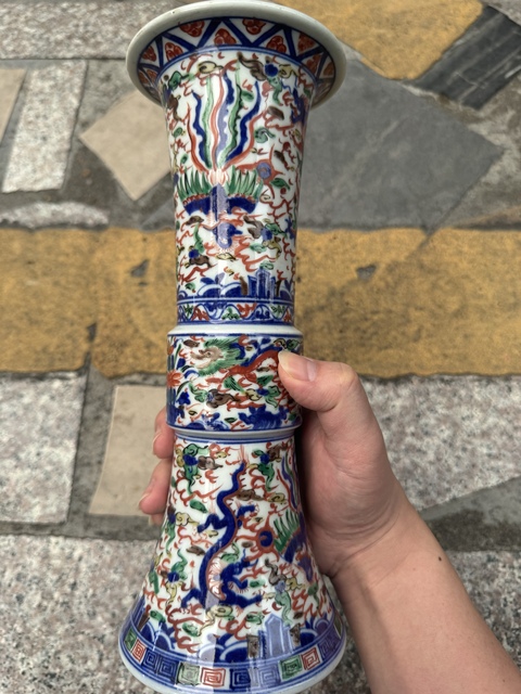 古玩陶瓷青花五彩龍紋花觚真品鑒賞圖