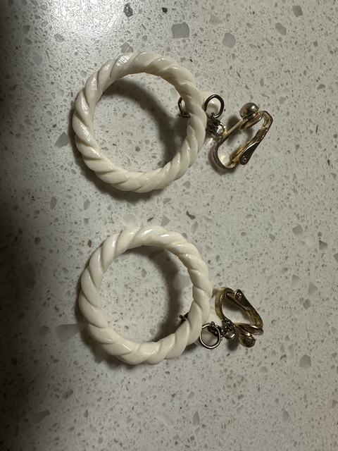 古玩雜項(xiàng)耳環(huán)真品鑒賞圖