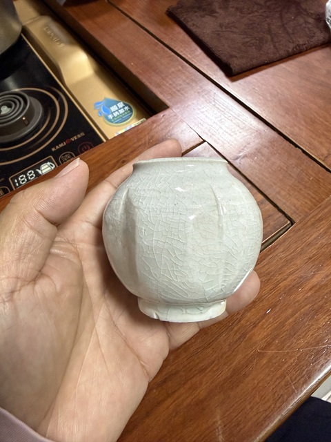 古玩陶瓷青白釉瓜楞罐真品鑒賞圖