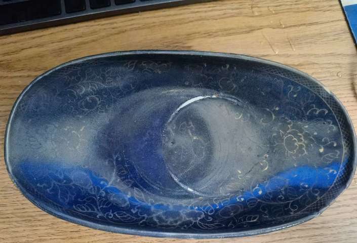 古玩陶瓷清晚·藍(lán)釉描金纏枝花卉紋茶船真品鑒賞圖