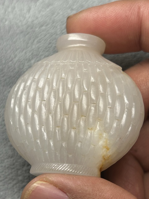 古玩玉器和田玉雕“鼻煙壺”真品鑒賞圖