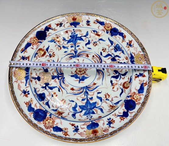 古玩陶瓷清代康熙青花礬紅描金花卉紋超大盤真品鑒賞圖
