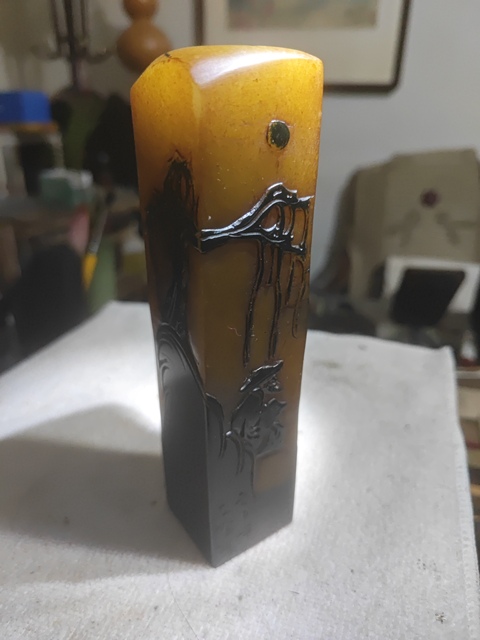 古玩玉器仿“烏鴉皮田黃”印章真品鑒賞圖