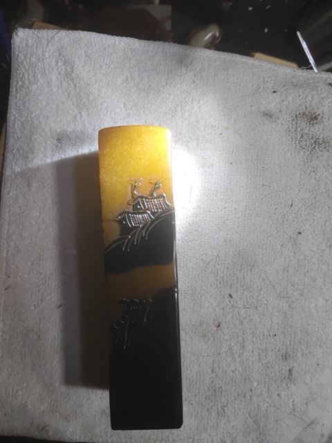 古玩玉器仿“烏鴉皮田黃”印章真品鑒賞圖