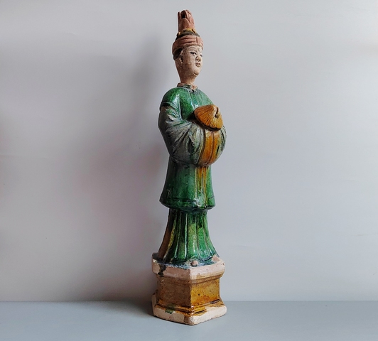 古玩陶瓷明代·三彩侍女俑精品（已實(shí)物保真）拍賣，當(dāng)前價(jià)格4980元