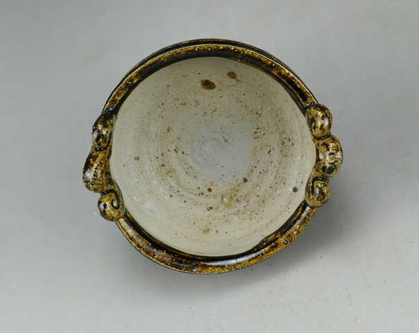 古玩陶瓷明末清初.褐釉雙耳三獸足爐拍賣，當前價格33元