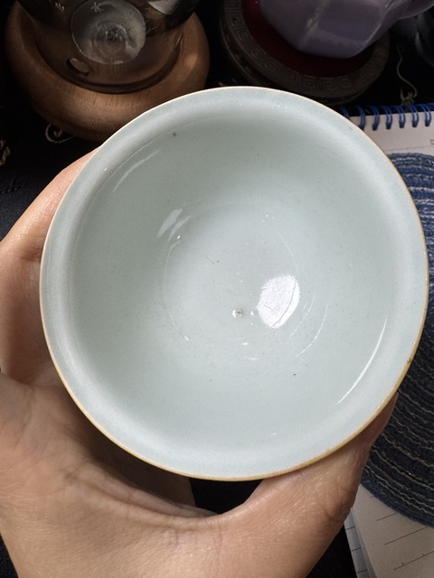 古玩陶瓷豆青釉蓋碗真品鑒賞圖