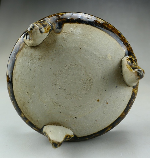 古玩陶瓷明末清初.褐釉雙耳三獸足爐拍賣，當前價格33元