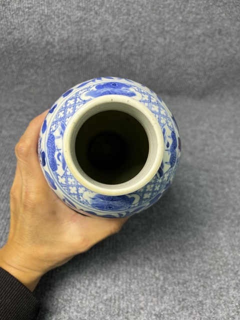 古玩陶瓷光緒·青花龍穿花紋雞腿瓶 真品鑒賞圖