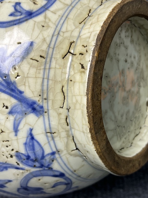 古玩陶瓷青花纏枝花卉紋尊真品鑒賞圖