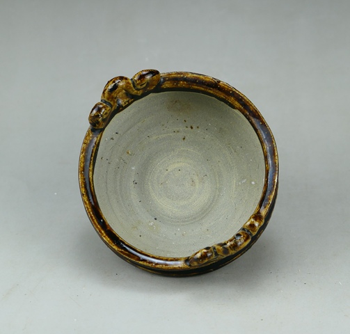 古玩陶瓷精品:明末清初青釉雙耳三獸足香爐（文房雅器）拍賣，當前價格76元