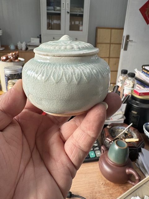 古玩陶瓷宋代影青印花花卉紋蓋罐真品鑒賞圖