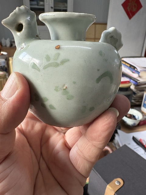 古玩陶瓷明中綠彩雞首壺真品鑒賞圖