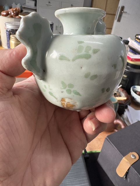 古玩陶瓷明中綠彩雞首壺真品鑒賞圖