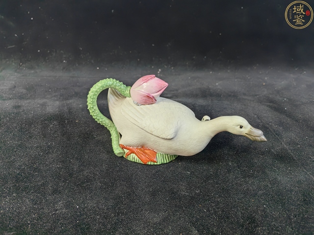 古玩陶瓷民國仿生瓷水注真品鑒賞圖