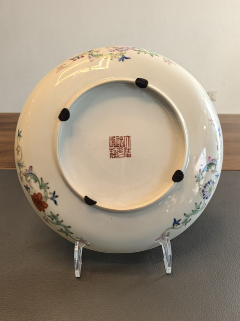 古玩陶瓷民國粉彩四季花卉盤真品鑒賞圖