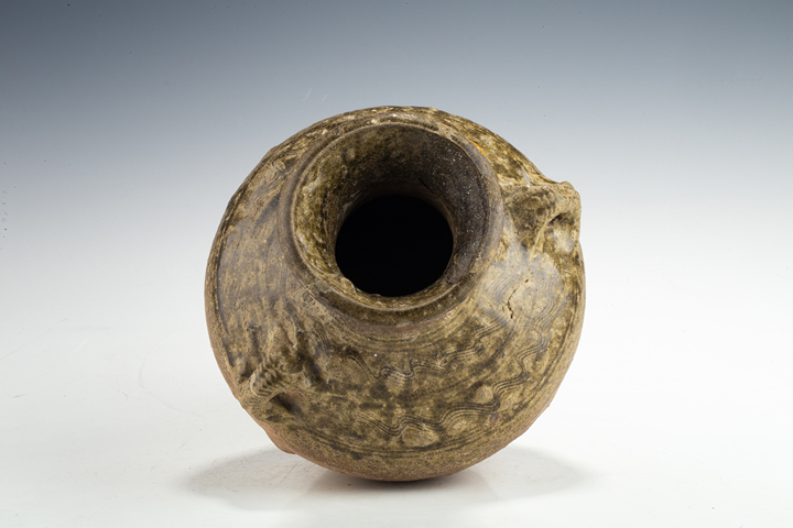 古玩陶瓷明以前·青釉水波紋雙系瓶真品鑒賞圖