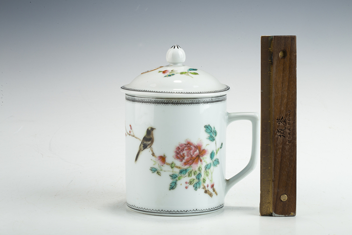 古玩陶瓷創匯·粉彩花鳥紋蓋杯真品鑒賞圖