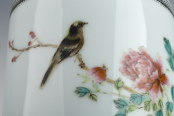 古玩陶瓷創匯·粉彩花鳥紋蓋杯真品鑒賞圖