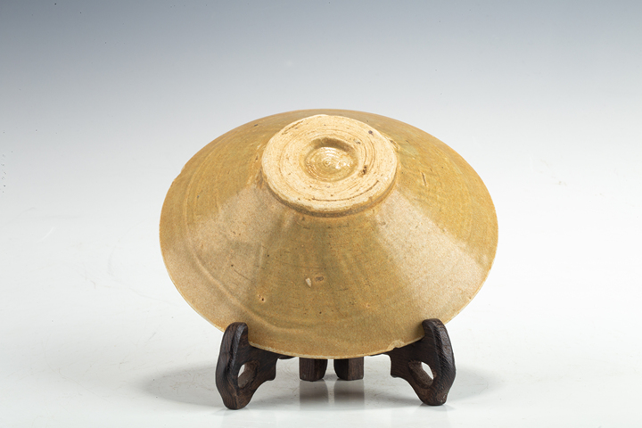 古玩陶瓷明以前·青釉盞真品鑒賞圖