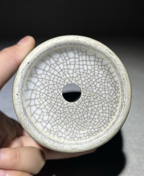 古玩陶瓷綠哥釉花蘭瓶真品鑒賞圖